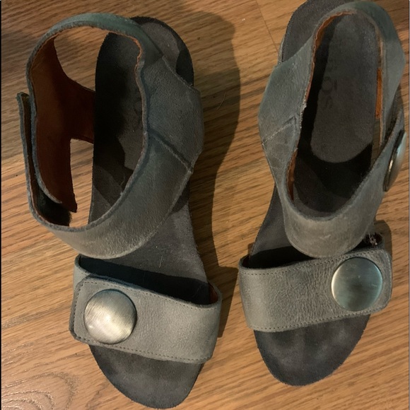 Taos Carousel 2 size 36 gray leather /suede - Picture 1 of 5